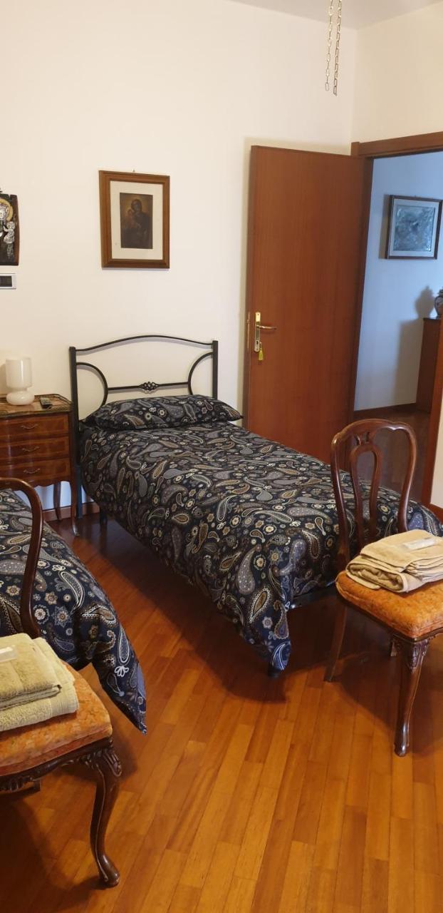 Villa Emma Penne ภายนอก รูปภาพ